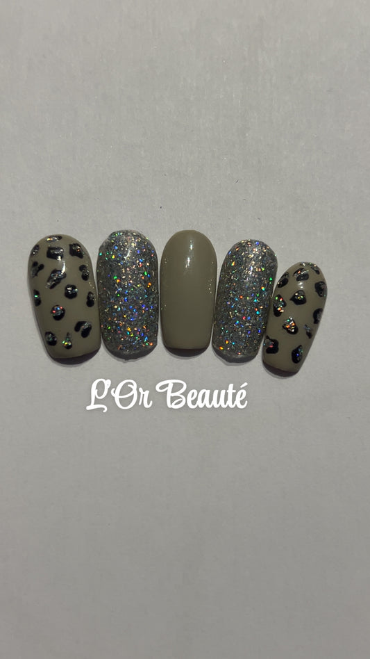 Glitters Grey